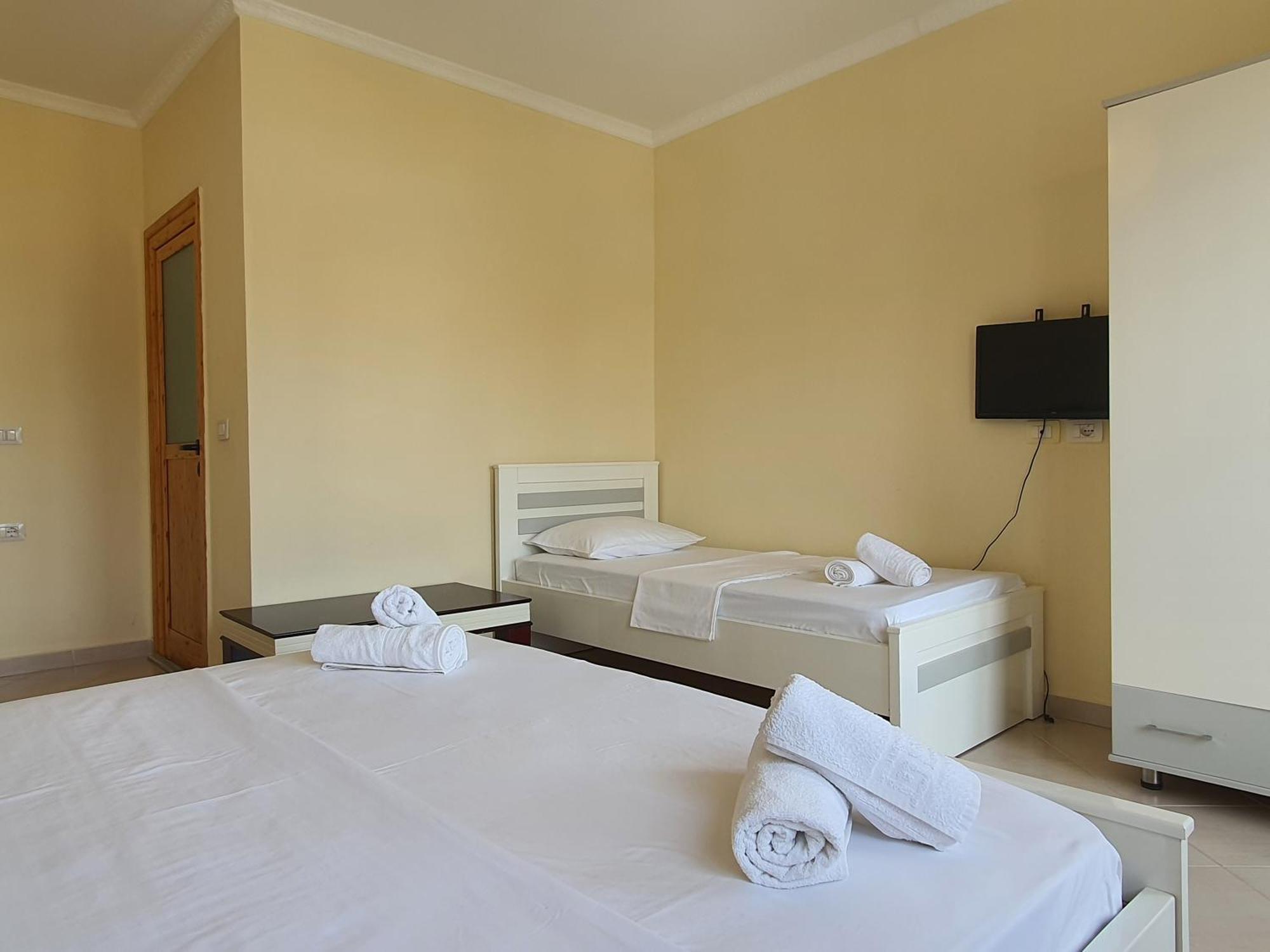 Mintt Hotel Ksamil Exterior photo