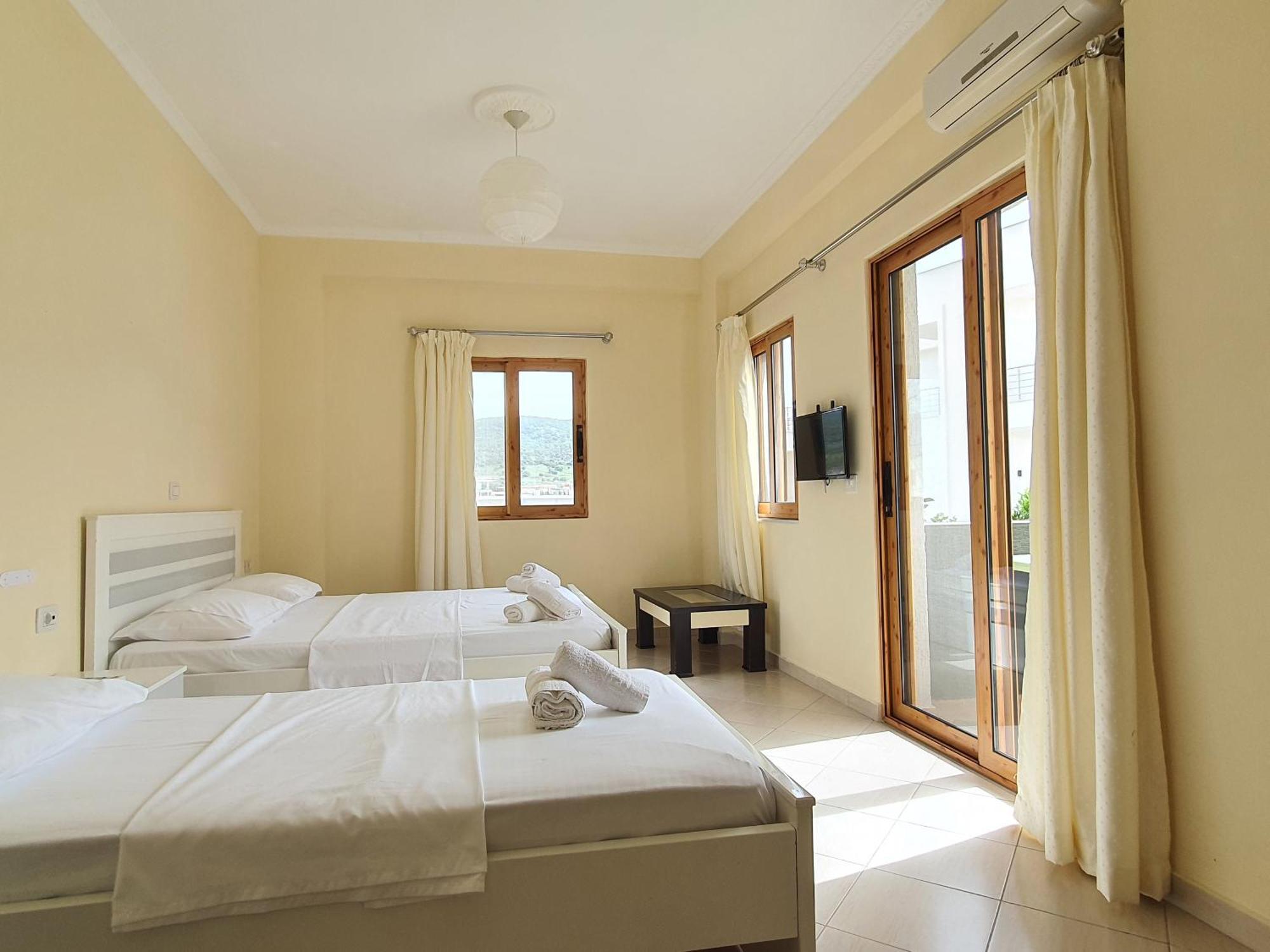 Mintt Hotel Ksamil Exterior photo